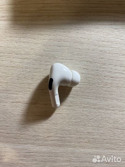 Airpods Pro правый наушник (оригинал)