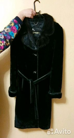 Мутоновая шуба, воротник норка