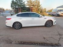 Kia Optima 2.0 AT, 2019, 101 000 км, с пробегом, цена 2 200 000 руб.