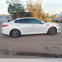 Kia Optima 2.0 AT, 2019, 101 000 км, с пробегом, цена 2 150 000 руб.