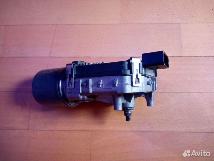 Моторчик стеклоочистителя Audi A8 II(D3)(2002-2010