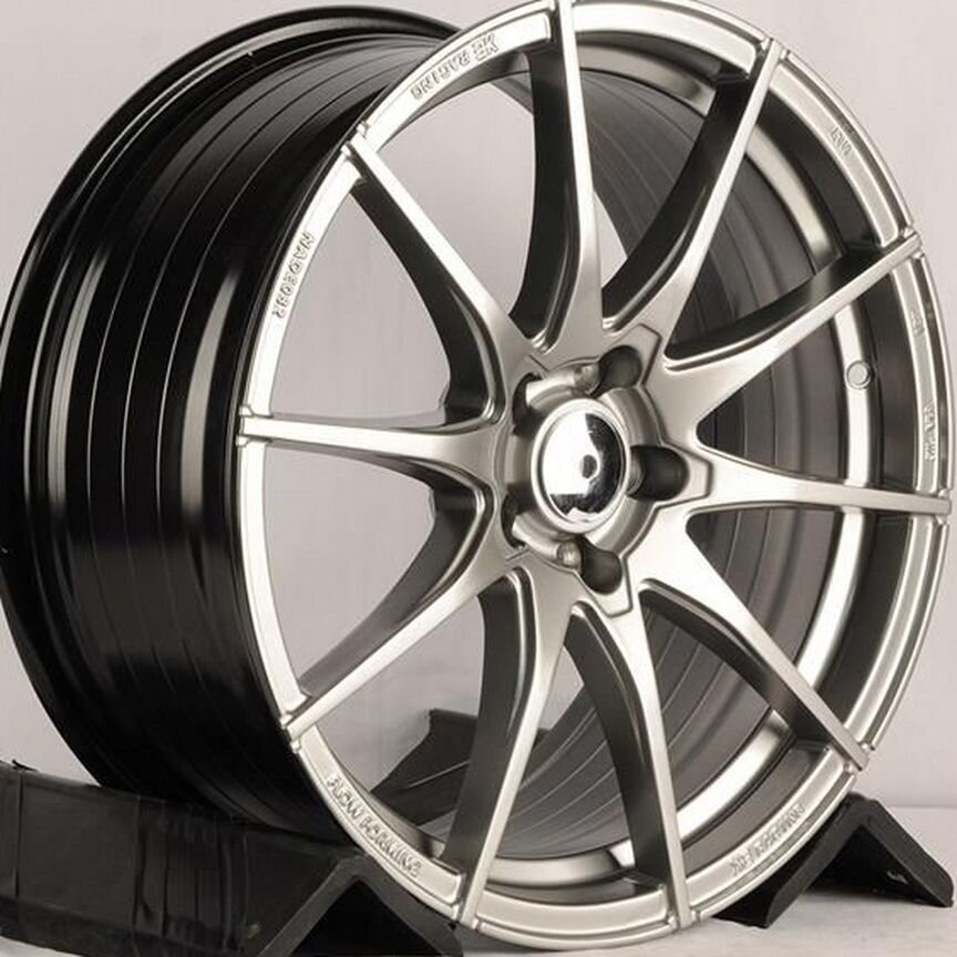 Powcan 3S1250 : 8x18 5*108 Et:38 Dia:73,1 HB