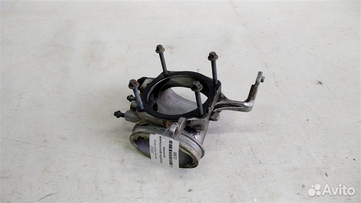 Патрубок дроссельной заслонки mersedesbenz W220 S