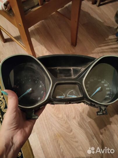 Приборная панель Форд Фокус 3