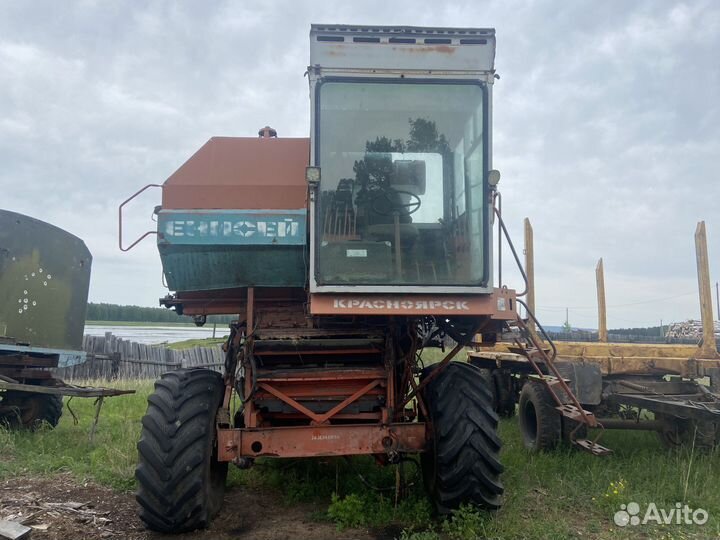 Комбайн Енисей Енисей-1200, 1991