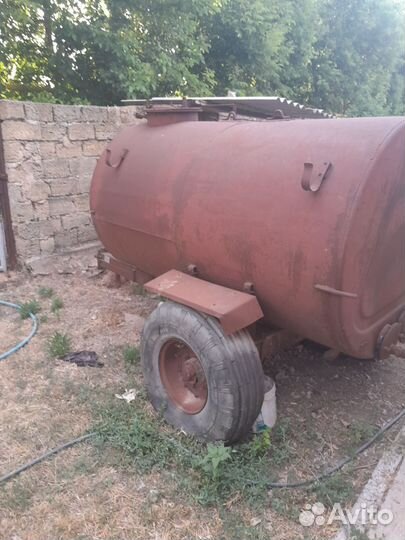 Емкость на колесах