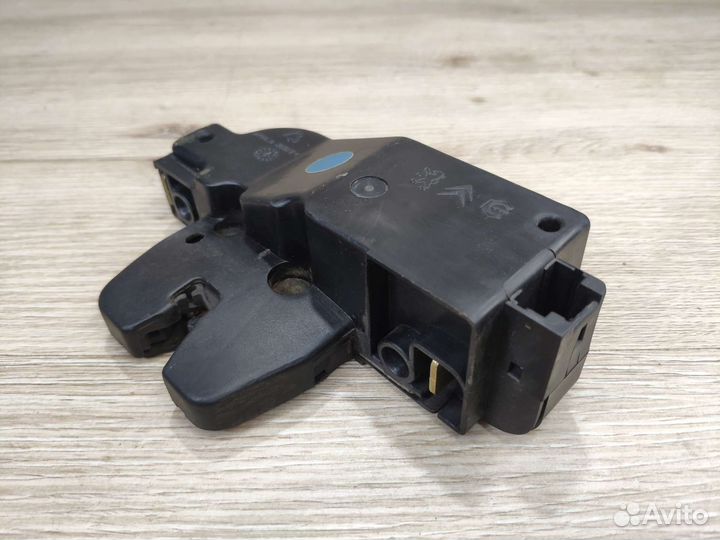 Замок багажника Peugeot Citroen