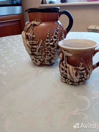 Глиняный кувшин и кружка