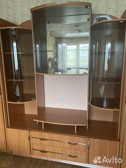 Стенка в зал, Стенка в спальню Стенка в гостиную