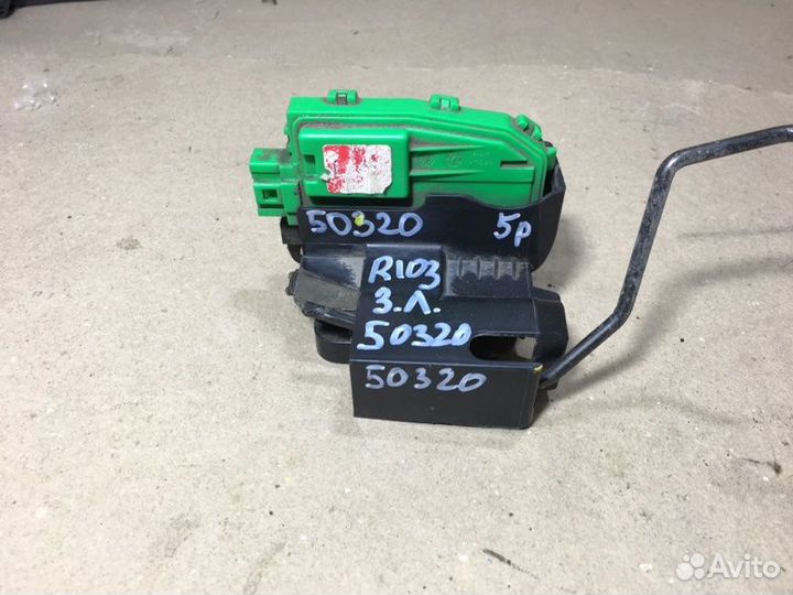 Замок двери задний левый Kia Rio 3 седан