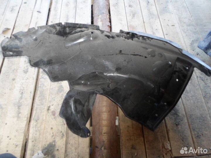 Подкрылок задний правый новый Subaru Forester 2008