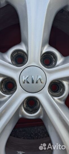 Колёса зимние 235/65/R17, на оригинал. дисках Kia