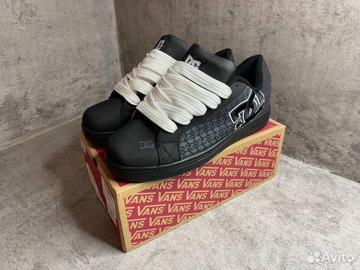 Дутыши Dc shoes Type (dvs osiris vans globe )