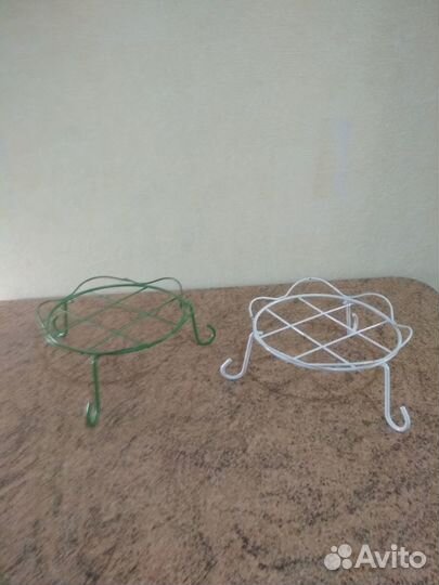 Подставка под цветы