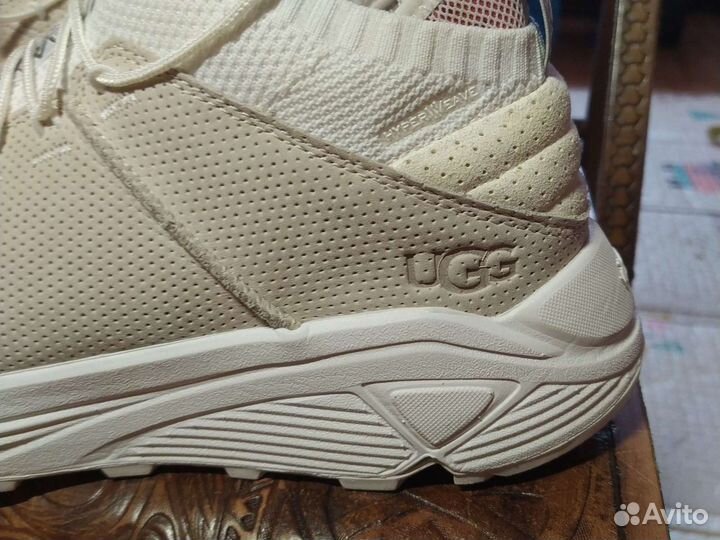 Кроссы UGG Miwo Sport High US 11/44/29см