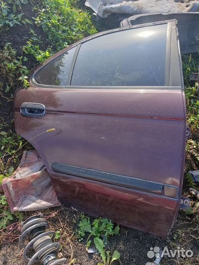 Дверь nissan sunny