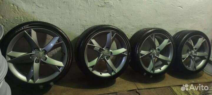 Бомбические литые диски VAG R19 5х112. Ет32