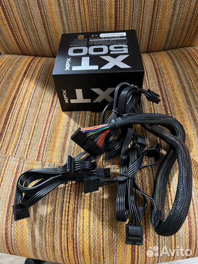 Блок питания XFX XT500