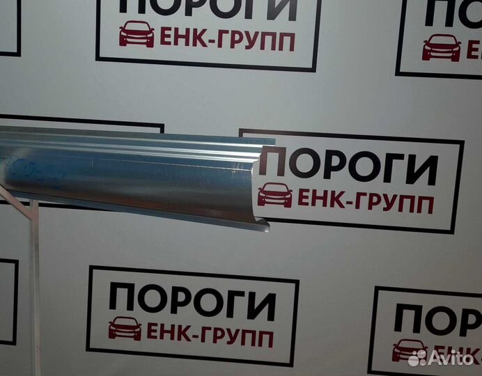 Пороги Suzuki Swift 1 хэтчбек 3 дверей