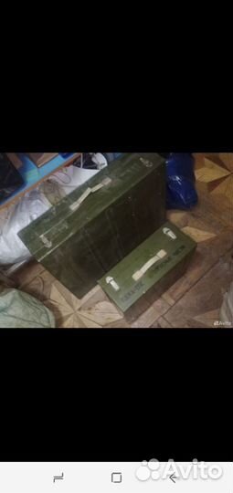 Ящик зеленый из алюминия с защелками военный и лег