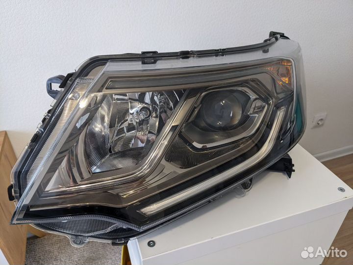 Фара Honda Stepwgn Spada Cool Spirit