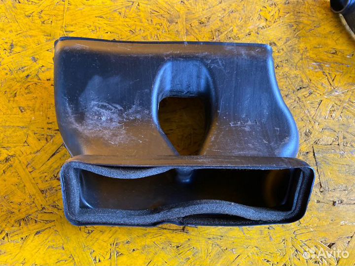 Воздуховод Ford Transit Connect TC7 1.8L duratorq