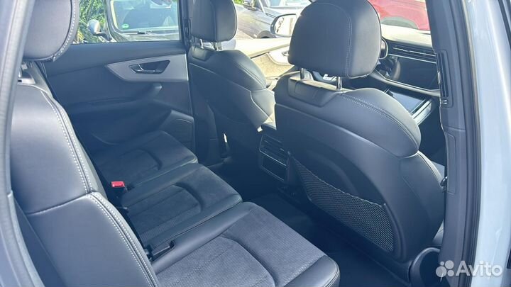 Audi Q7 3.0 AT, 2024, 12 км