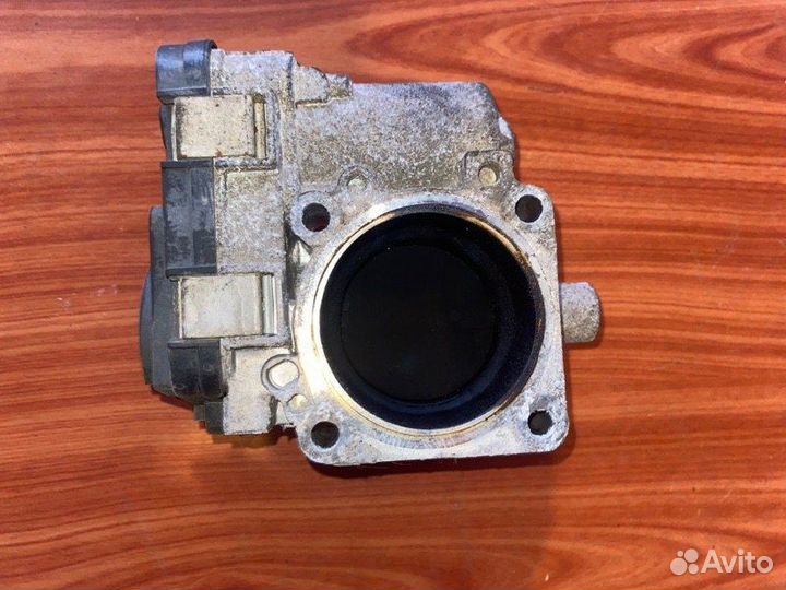 Дроссельная заслонка Skoda Octavia A5 BLF 2005