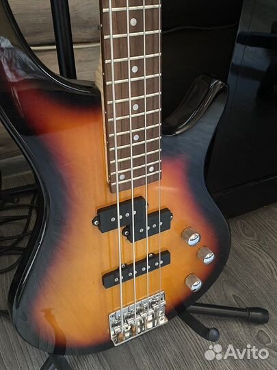 Бас гитара(Homage)