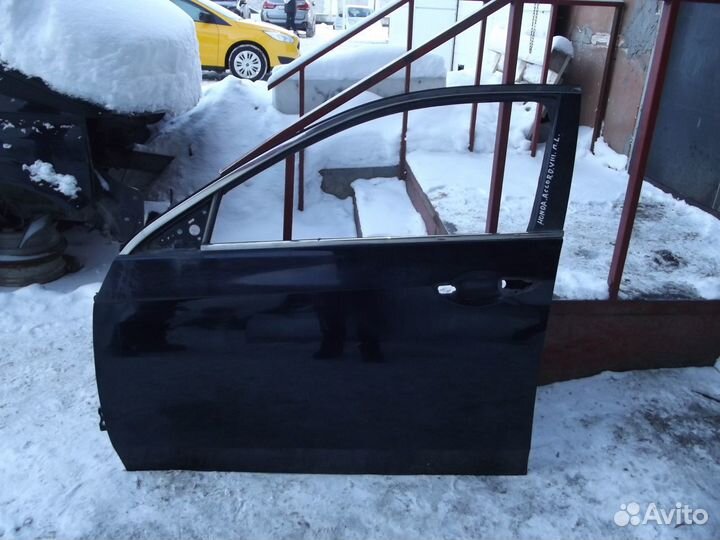 Дверь передняя левая Honda Accord viii 2008-2013