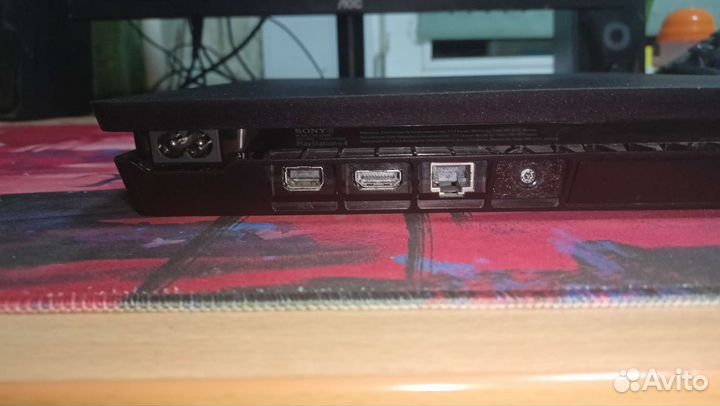 Sony playstation 4 PS4 slim 1tb