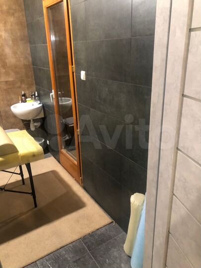 Сдаю в аренду 2 кабинета и зал