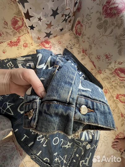 Джинсовая куртка