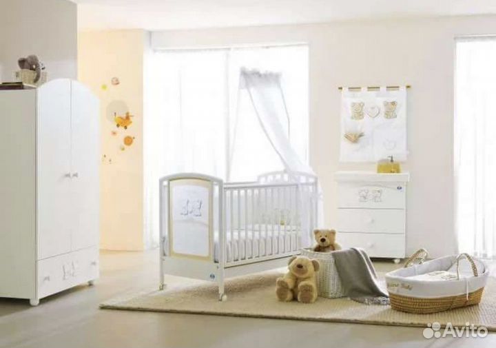 Детская кроватка