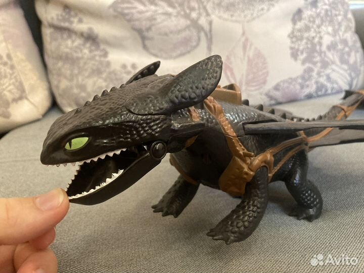 Игрушка дракон беззубик