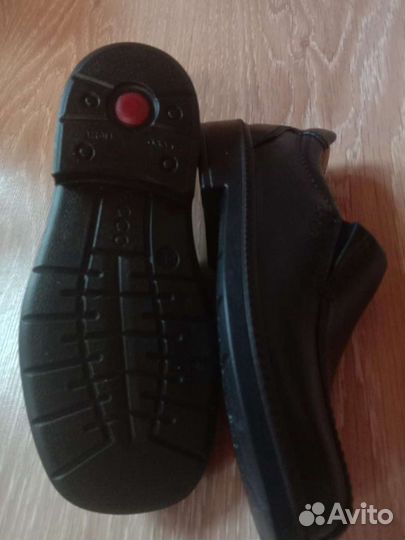 Туфли новые на мальчика Экко (Ecco)