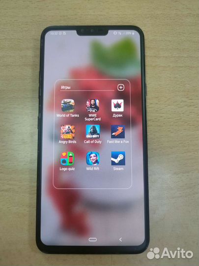 Мобильный телефон LG V40 ThinQ