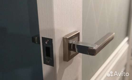 Установка ручек, врезка замков