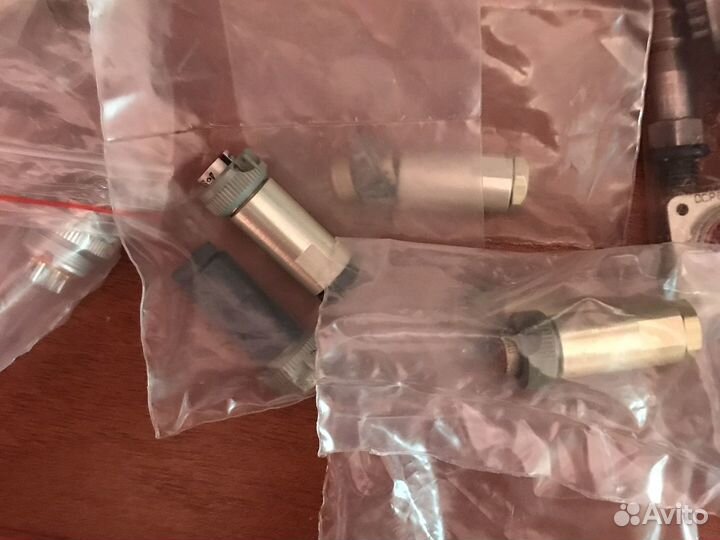 Микросхемы, разьёмы радиоэлементы