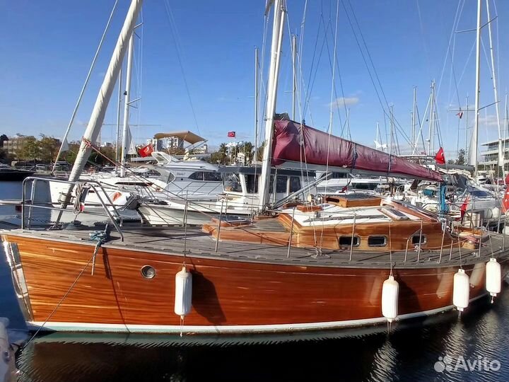 Парусная яхта Barbaros 1050