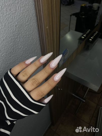 Мастер маникюра и педикюра