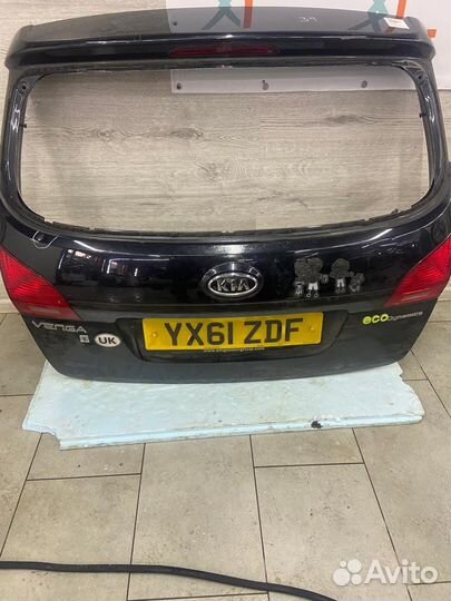 Крышка багажника kia venga в сборе без стекла