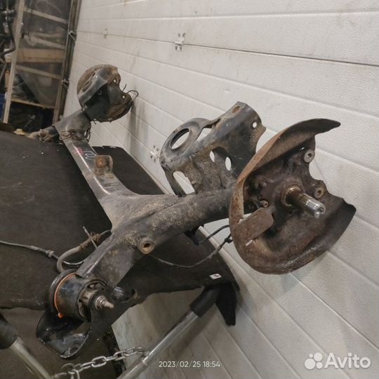 Балка подвески Peugeot 3008 1.6 HDI DV6C 2012