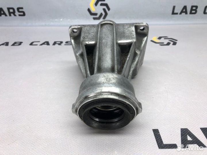 Кронштейн редуктора передний правый Bmw Х5 E53