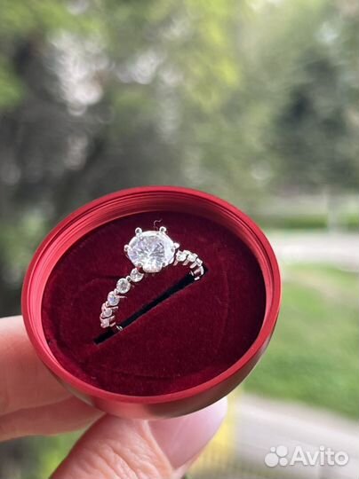 Коробка подарочная