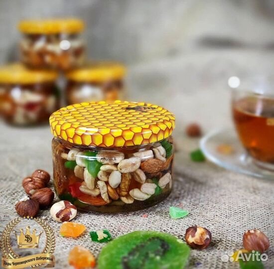 Натуральный мёд с орехами