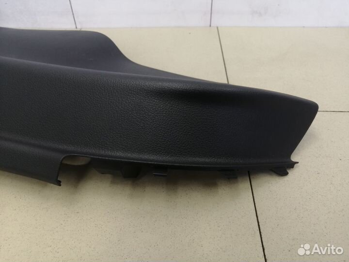Обшивка стойки Tiguan 2011-2016