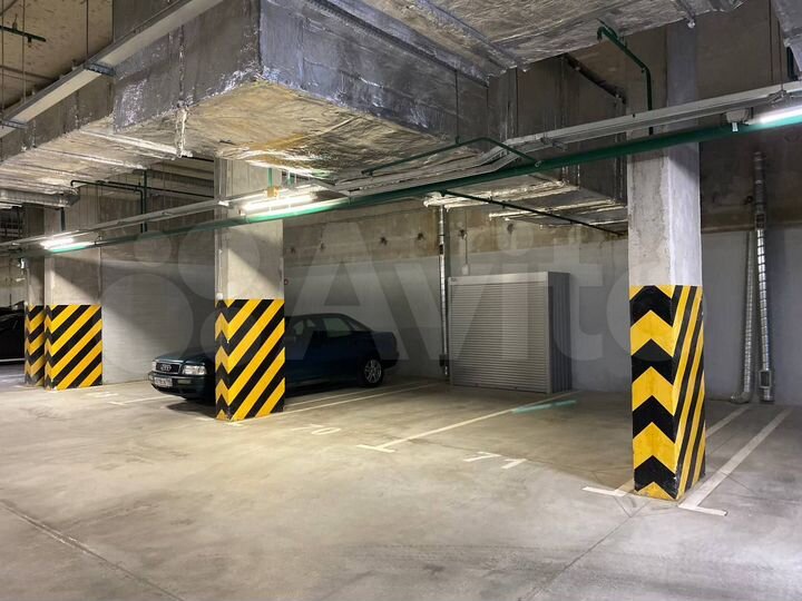 Машиноместо, 13 м²