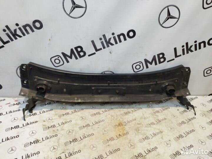Панель передняя верхняя Mercedes Ml W164