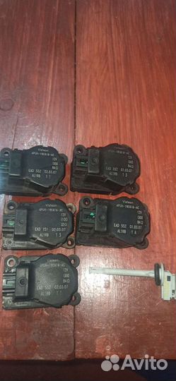 Моторчик заслонки печки peugeot 407